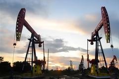 Πετρέλαιο: Σε ναδίρ 18 ετών