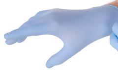 Τιμολόγια για αντισηπτικά, γάντια και μάσκες ψάχνει η Επιτροπή Ανταγωνισμού