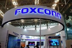 Η Foxconn, η οποία συναρμολογεί το iPhone, βλέπει τα κέρδη της να πέφτουν