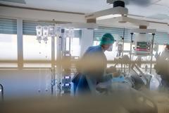 Γαλλία : Νέο «μαύρο» ρεκόρ με 509 νέους θανάτους - Ξεπέρασαν τους 4.000 οι νεκροί