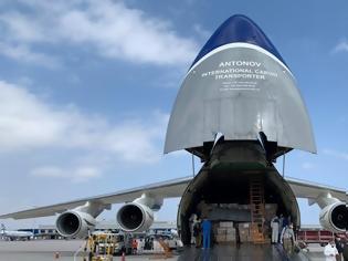 Φωτογραφία για 80 τόνοι υγειονομικού υλικού ήρθαν από την Κίνα με Antonov