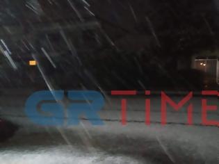 Φωτογραφία για Κακοκαιρία: Χιονίζει στην Αλεξάνδρεια Ημαθίας και στο νομό Λάρισας