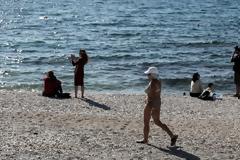 Κορωνοϊός: Απαγορεύεται το κολύμπι και το ψαροντούφεκο