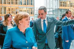 Μητσοτάκης σε Μακρόν και Μέρκελ: Τι ζητάμε για τη συμφωνία ΕΕ- Ερντογάν