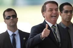 Μπολσονάρου: Εθνική ημέρα προσευχής και νηστείας η Κυριακή για να διώξουμε τον κορωνοϊό