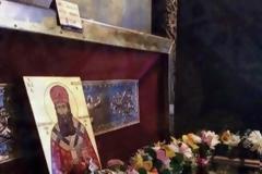 Ὁ Ὅσιος Θεωνᾶς ποὺ ἀσκήτευσε στὴ Μονὴ Παντοκράτορας Ἁγίου Ὄρους καὶ κατόπιν ἔγινε Ἐπίσκοπος Θεσσαλονίκης