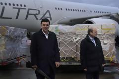 Κορωνοϊός: Κι άλλη ποσότητα μέσων προστασίας έφτασε στην Ελλάδα – Δωρεά από τη ΔΕΗ