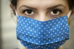 Γιατί ο κορoναϊός χτυπάει περισσότερο τους άνδρες;