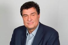 Συγκλονίζει το κείμενο του Αλέξη Παπαχελά για όσα βίωσε έχοντας τον κορωνοϊό