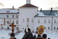 Λιτάνευση της Ιεράς εικόνος της Παναγίας της Ευσπλαγχνίας(Umilenie)στο μοναστήρι του Σολοβέτς,