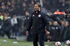 Ο Μαρτίνς τσεκάρει ακραίους μπακ