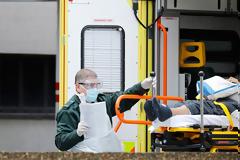 Βρετανία: Νέο, θλιβερό, αρνητικό ρεκόρ με 854 θανάτους