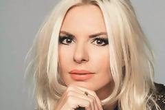 Στον αέρα καμία η Αννίτα Πάνια...