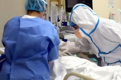 Το 80% των ασθενών κόλλησε από κάποιον που δεν είχε συμπτώματα