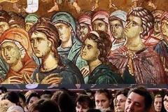 Εμείς δεν καταλαβαίνουμε από ατομικές προσευχές κι άλλες προτεσταντικές συνταγές σωτηρίας