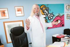 Κορωνοϊος - Ντιντιέ Ραούλ: Μεσσίας της χλωροκίνης ή επικίνδυνος Πανοραμίξ;