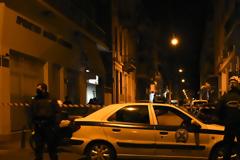 Αθήνα: Ένοπλος ταμπουρώθηκε σε διαμέρισμα