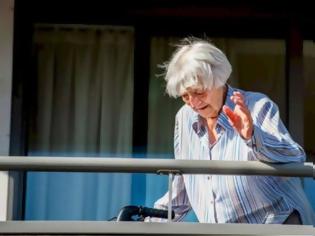 Φωτογραφία για Ολλανδή 107 ετών ο γηραιότερος άνθρωπος στον πλανήτη που επέζησε από τον κορωνοϊό