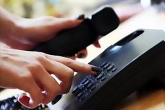 Η χρήση του τηλεφώνου έχει αυξηθεί περισσότερο και από το Ίντερνετ