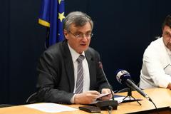 Κορωνοϊός: 56 νέα κρούσματα, 90 θύματα στην Ελλάδα -77 σε κρίσιμη κατάσταση