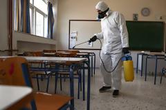 Έτσι θα γίνουν οι Πανελλαδικές: Ένα μάθημα την ημέρα, 5-8 μαθητές ανά τάξη