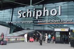 Mετέφεραν γεμάτο όπλο στο αεροδρόμιο του Σίπχολ