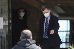 Κορωνοϊός: Ολοκληρώθηκαν τα τεστ στον οίκο ευγηρίας – Οι Τσιόδρας – Αρκουμανέας στο πλευρό των ηλικιωμένων