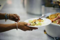 Έρχεται φτώχεια και πείνα στην Ελλάδα, επισημαίνουν ειδικοί.