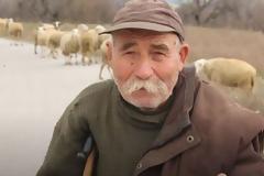 ΕΚΤΑΚΤΟ...Εφυγε απο τη ζωη ο Νάσιος Ρόβας....ΕΦΥΓΕ   ΕΝΑΣ ΑΓΝΟΣ ΠΑΤΡΙΩΤΗΣ