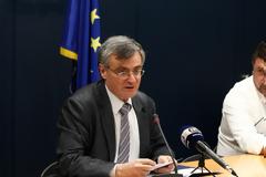 Κορωνοϊός: Ενας νεκρός, 31 νέα κρούσματα, 2.145 συνολικά, 73 διασωληνωμένοι