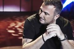 Η σκληρή κριτική στον Αντώνη Ρέμο: «Ο κυρ Αντώνης θα στεκόταν μουγκός μπροστά στην κάμερα»