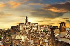 Ιταλία: Η μαφία μοιράζει φαγητό σε ευπαθείς ομάδες και προκαλεί ανησυχία…