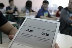 Κεραμέως: Ανοιχτό το ενδεχόμενο να ανοίξουν τα σχολεία – Τι είπε για τις Πανελλήνιες