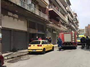 Φωτογραφία για Πυρκαγιά σε διαμέρισμα στο κέντρο της Θεσσαλονίκης - Με σοβαρά εγκαύματα ένας ένοικος