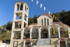 Ηγουμενίτσα: Προσαγωγή ιερά που άνοιξε ναό για να προσευχηθούν οι πιστοί