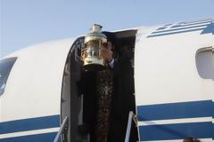 Νέα κοροϊδία της κυβέρνησης με τη μεταφορά του Αγίου Φωτός στην Ελλάδα