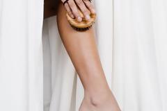 Μπορεί το dry brushing να εξαφανίσει την κυτταρίτιδα;