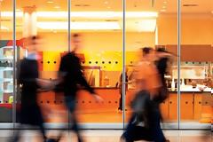 Πάνω από 1 δισ. ευρώ τζίρο χάνουν κάθε μήνα οι κλειστές -με κρατική εντολή- επιχειρήσεις