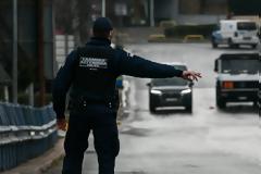 «Καμικάζι» με μηχανές και χωρίς πινακίδες «έσπασαν» το μπλόκο της ΕΛ.ΑΣ στο Μαρκόπουλο.