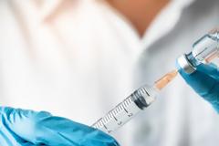 Τον υποχρεωτικό εμβολιασμό πολιτών πέρασε με νόμο η κυβέρνηση στις 11 Μαρτίου 2020