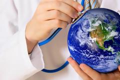 Η χαλάρωση των μέτρων δε σηματοδοτεί «το τέλος της πανδημίας»