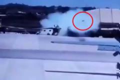 Ρουκέτα εκτοξεύτηκε από πολεμικό αεροσκάφος - Πέντε νεκροί