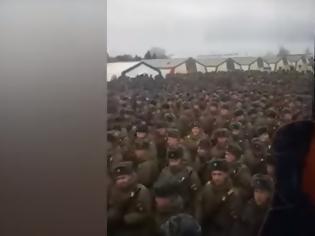 Φωτογραφία για Σε καραντίνα 15.000 στρατιώτες μετά από πρόβα παρέλασης για την «Ημέρα της Νίκης»