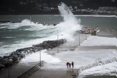 Νέο κύμα κακοκαιρίας με βροχές, πτώση θερμοκρασίας και ισχυρούς ανέμους