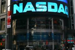 Akazoo: Διένειμε μουσική, ψεύτικα τιμολόγια και ήθελε… πνευματικά δικαιώματα