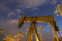 Πού οφείλεται η υποχώρηση της τιμής του πετρελαίου σε αρνητικά επίπεδα