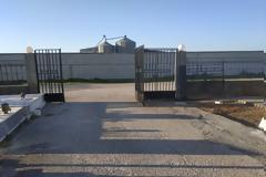 Έχει καταρρεύσει η βαριά μεταλλική πόρτα ατο ΝΕΚΡΟΤΑΦΕΙΟ ΒΟΝΙΤΣΑΣ - ΦΩΤΟ