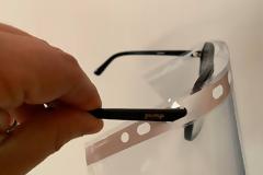 Φτιάξτε προσωπίδα, ασπίδα προσώπου και μάσκα πολύ απλά, με υλικά που έχετε στο σπίτι