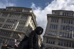 Αυστρία: Μόνο με μάσκα η επιβίβαση στις δημόσιες συγκοινωνίες