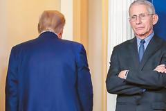 Άντονι Φάουτσι: Ο επιστήμονας που δεν υπάκουσε στην ομερτά Τραμπ για την πανδημία